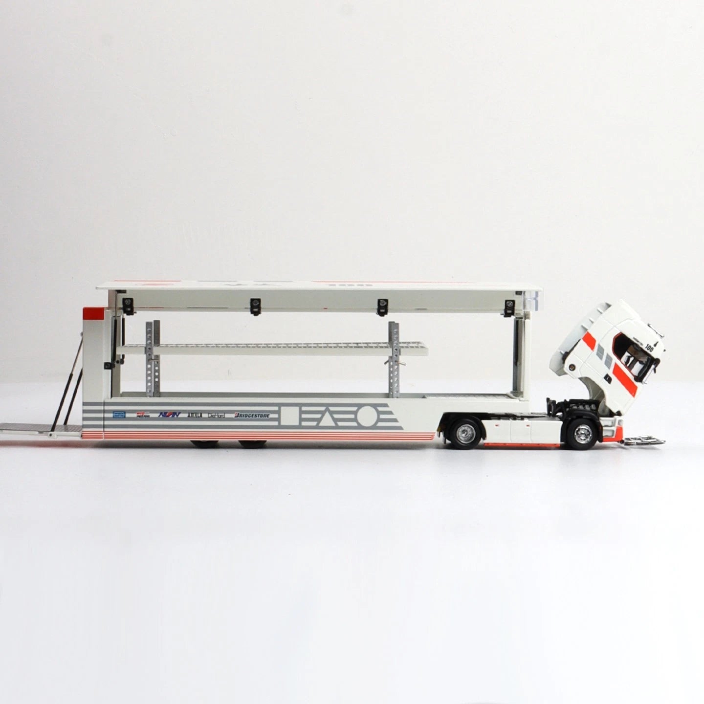 Maxwell 1:64 Scania S730 V8 Idemitsu Transport Truck Diecast Model
