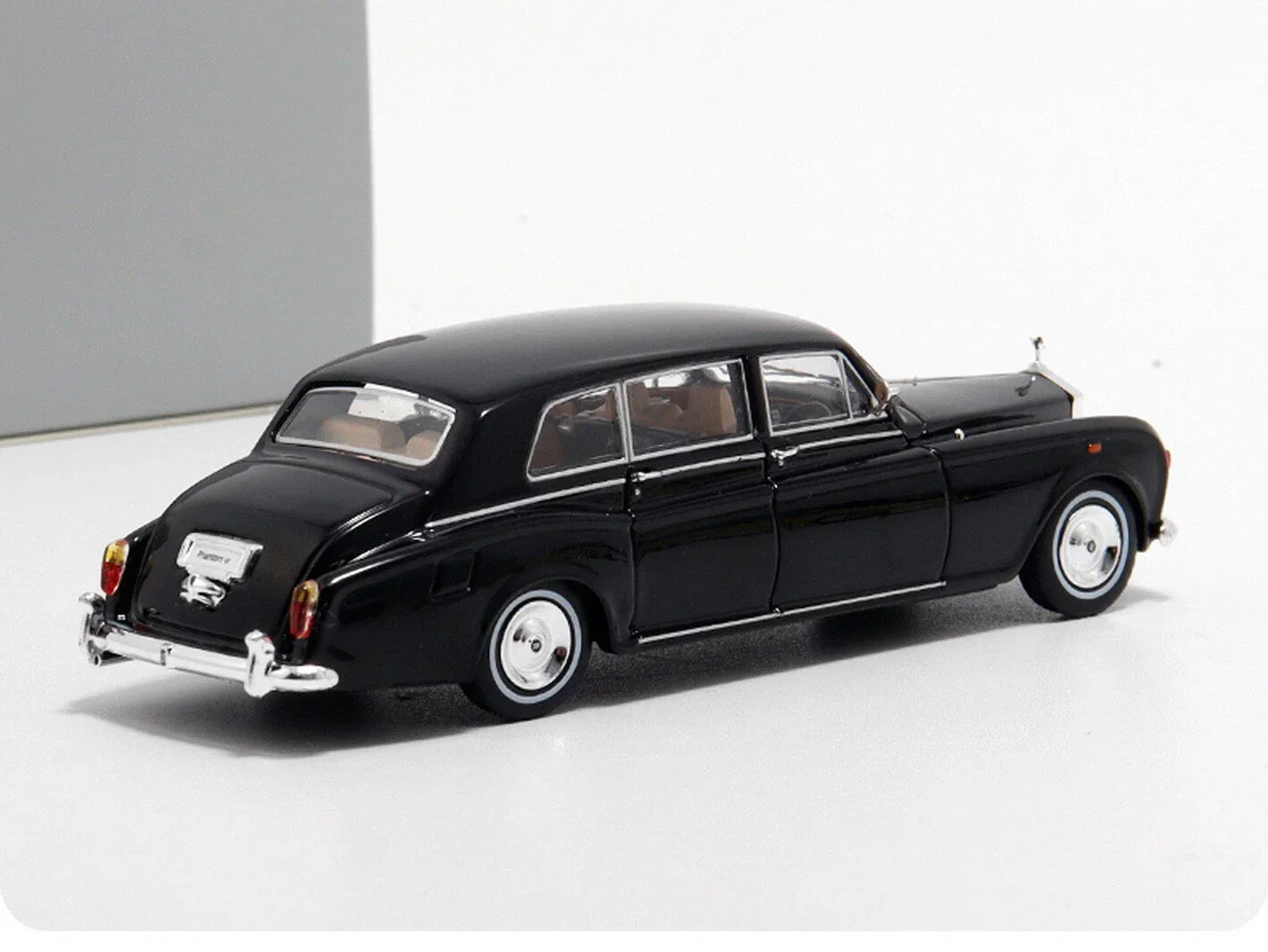 DOT x DCM 1/64 Scale Rolls-Royce Phantom VI Black– Premium Diecast Car Model Collectible - Jaiman Toys