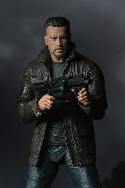 Terminator Dark Fate T-800 Action Figure – Highly Detailed Collectible with Interchangeable Hands, Sunglasses, Weapons & Display Stand