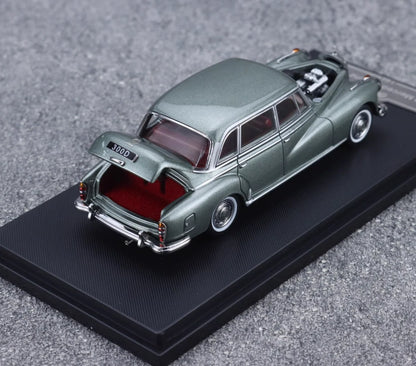 GFCC 1:64 Mercedes-Benz 300D Diecast Car Model | Premium Collectible Scale Model Available in 5 Variants