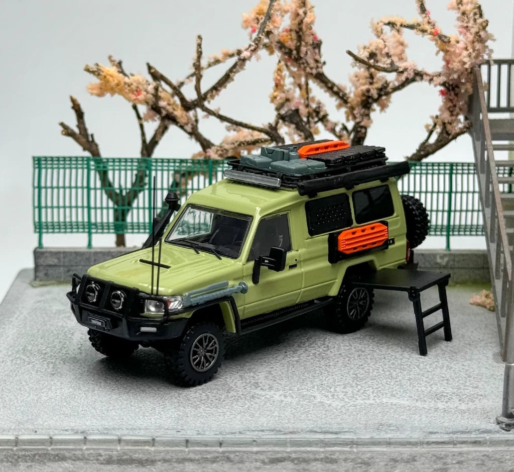 Autobots Models 1:64 Toyota Land Cruiser J70 (LC78) Off-Road Modified Diecast Model
