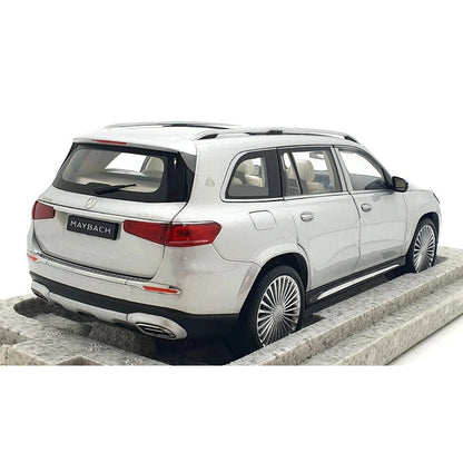 Paragon 1:18 Mercedes-Maybach GLS 600 Silver Diecast Model – Luxury SUV All-Opening Collector Car