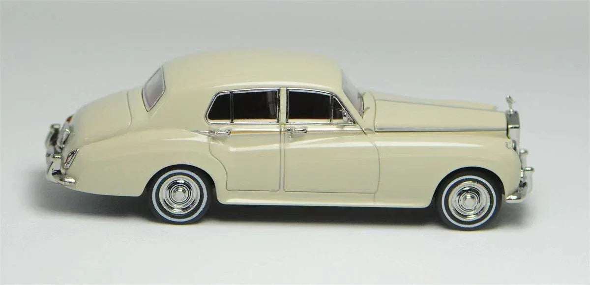 GFCC 1:64 Scale 1955 Rolls-Royce Silver Cloud,White Diecast Car