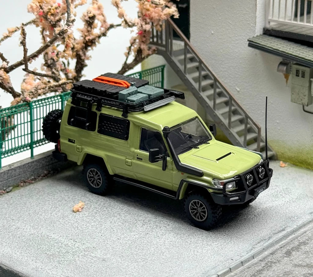Autobots Models 1:64 Toyota Land Cruiser J70 (LC78) Off-Road Modified Diecast Model