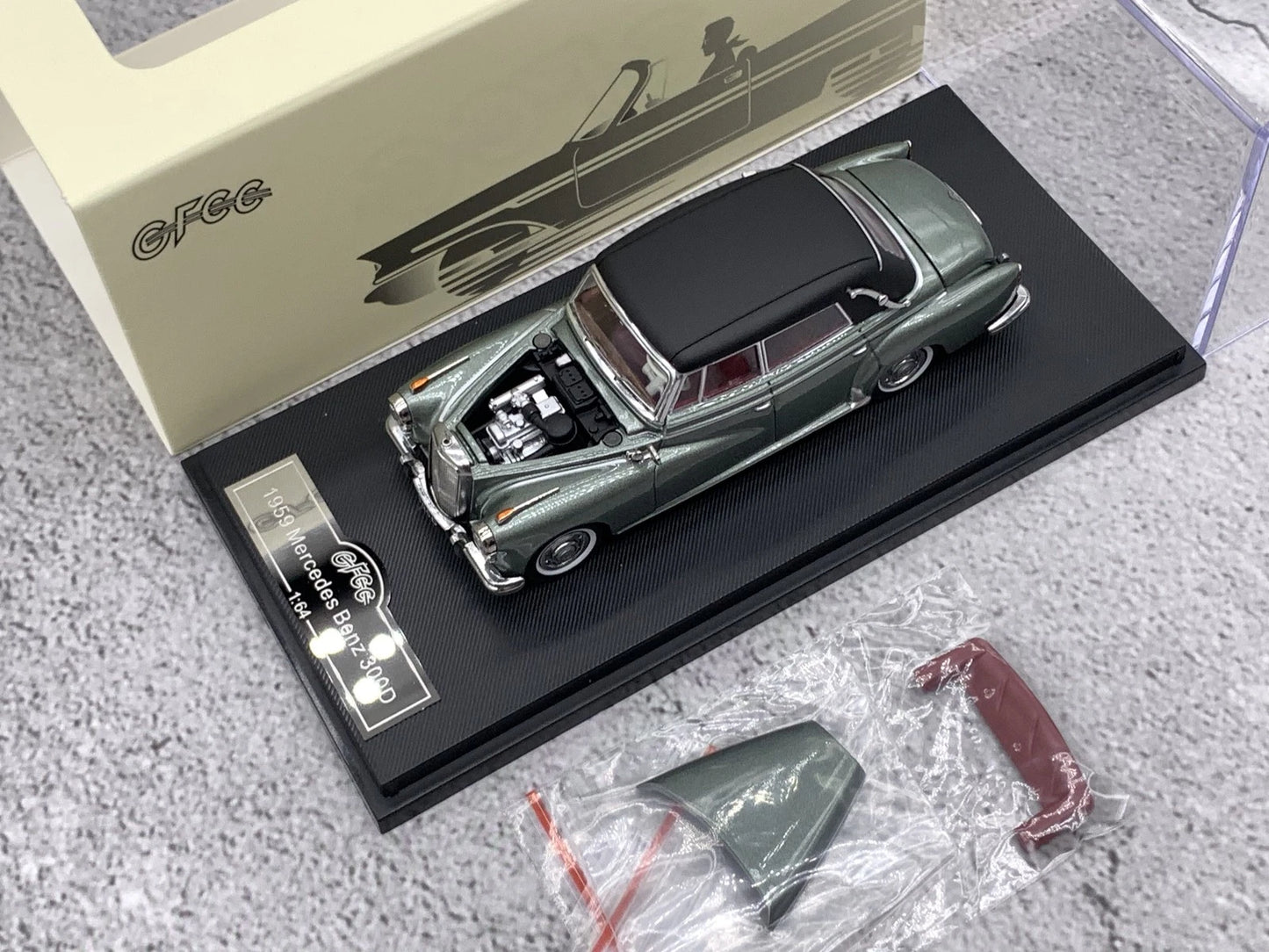 GFCC 1:64 1959 Mercedes-Benz 300D Convertible Diecast Car Model | Premium Classic Convertible Collectible Available in 6 Variants