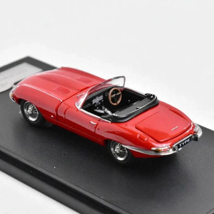 1/64 GFCC 1961 Jaguar E-Type Roadster Red Diecast Car Model - Jaiman Toys