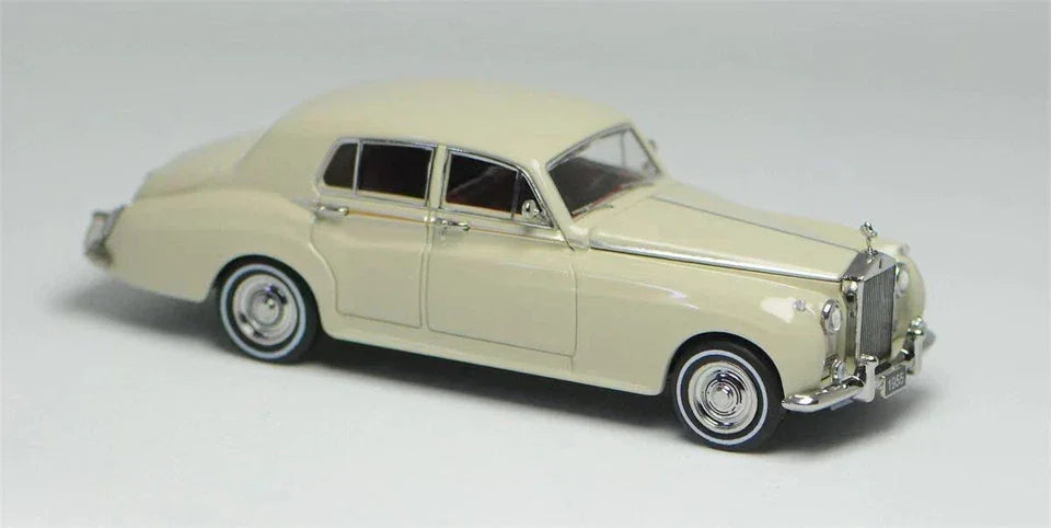 GFCC 1:64 Scale 1955 Rolls-Royce Silver Cloud,White Diecast Car Model - Jaiman Toys