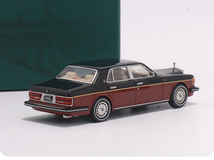 1994 Rolls-Royce Silver Spur III 1:64 Diecast Model Car | Black | Premium Acrylic Display Box