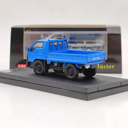 Toyota Dyna 1:64 Master Diecast Model Truck (RHD )