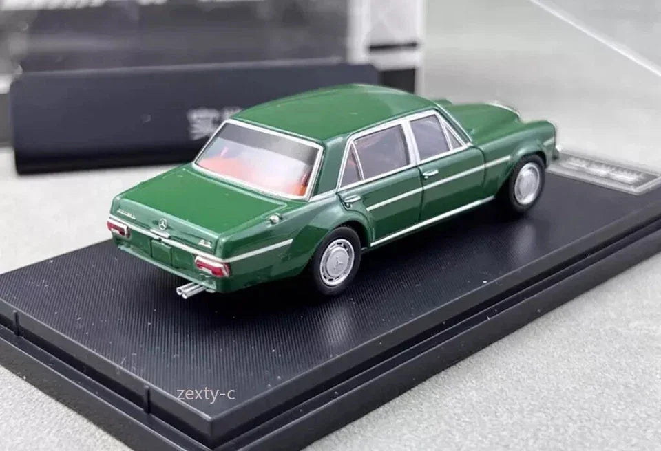 BSC 1:64 300SEL W109 AMG 6.8 Classic Green Model Diecast Metal Car - Jaiman Toys