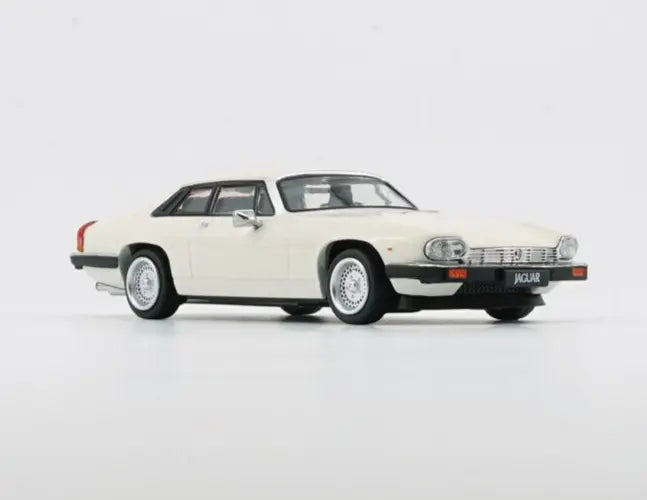 BMC 1/64 Jaguar 1984 XJS - Glacier White (RHD)