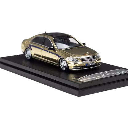 Street Warrior Mercedes-Benz S600 – Gold Finish | 1:64 Diecast Sedan