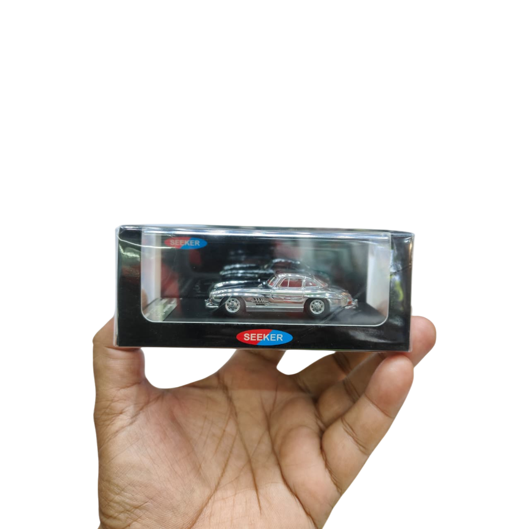 SEEKER 1:64 Mercedes-Benz 300 SL (W198) Gullwing – Chrome Silver