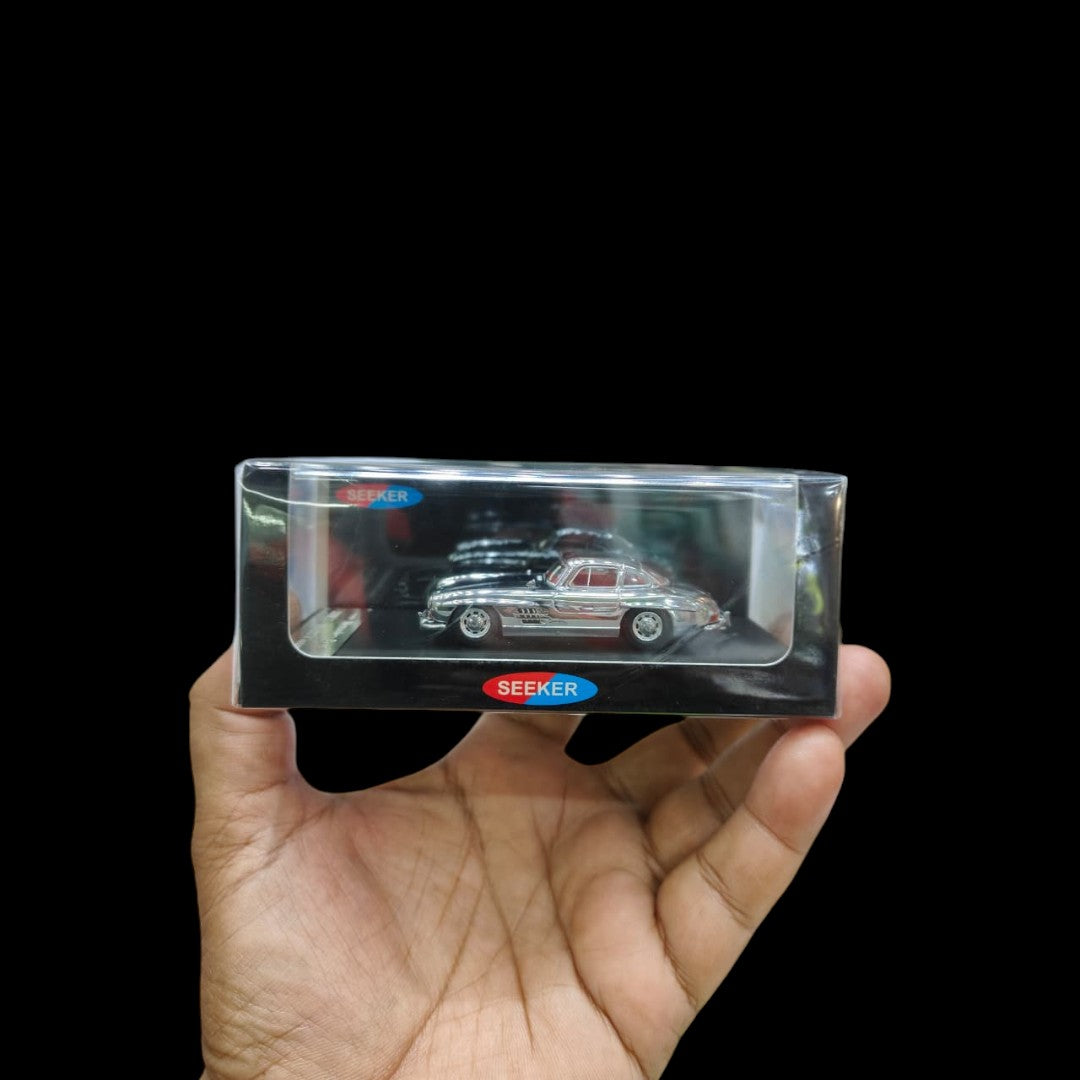 SEEKER 1:64 Mercedes-Benz 300 SL (W198) Gullwing – Chrome Finish Diecast Model Car (2 Variants)
