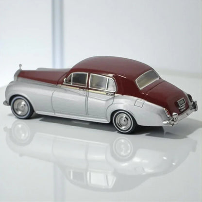 GFCC 1:64 Scale 1955 Rolls-Royce Silver Cloud Red and Silver Diecast Car Model