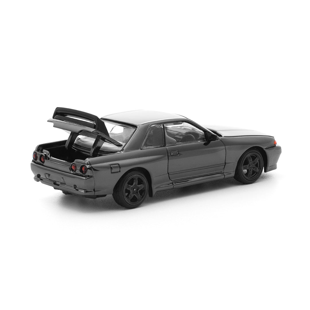POP RACE 1:64 Nissan Skyline GT-R R32 Dark Chrome 002 Die-Cast Model Car with Display Box – Collector Edition