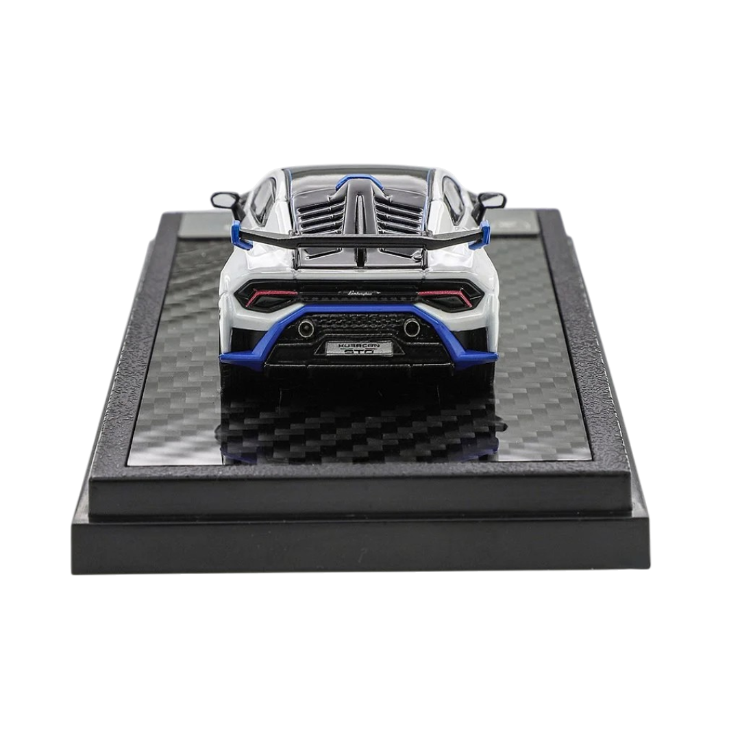 LCD 1:64 Models Lamborghini Huracán STO Die-Cast Model Car Collectible