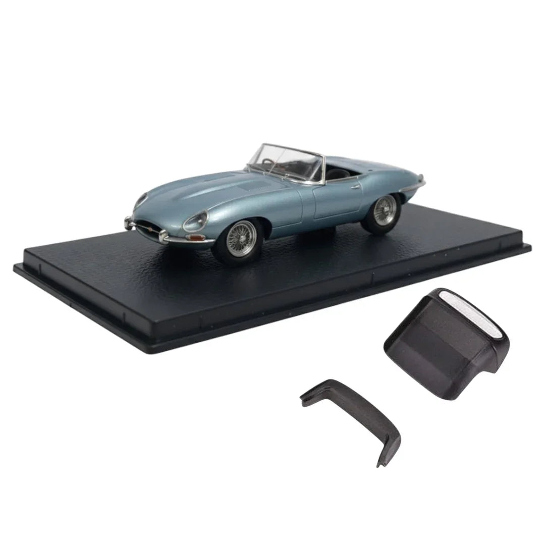 GFCC 1:64 1961 Jaguar E-Type Roadster Diecast Car Model – Metallic Blue