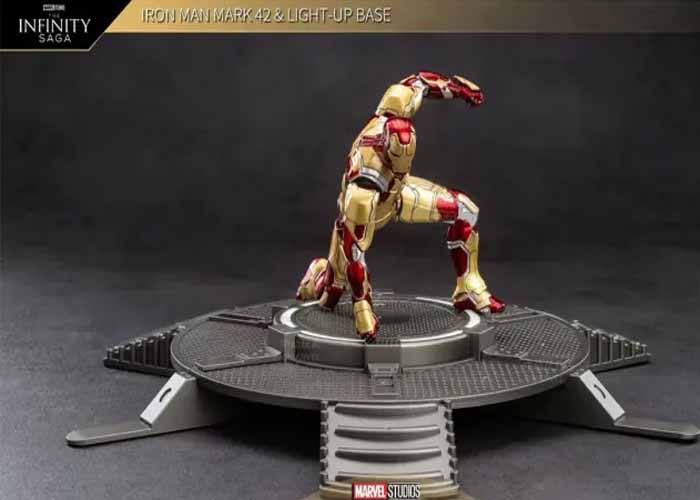 ZD Toys Marvel Studios The Infinity Saga Iron Man Mark 42 Light-Up