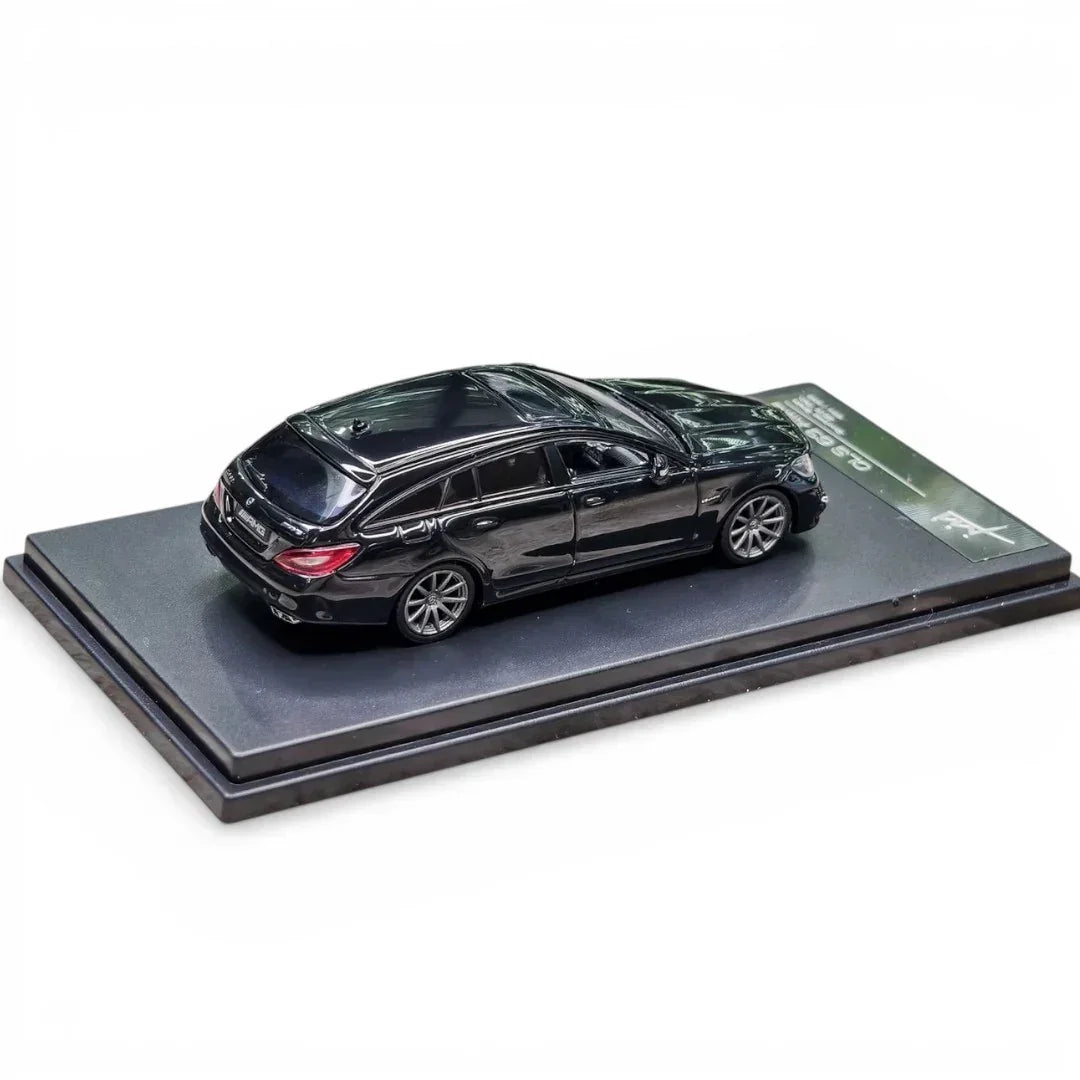 King Model 1:64 Mercedes-Benz CLS63 AMG Shooting Brake Diecast Car