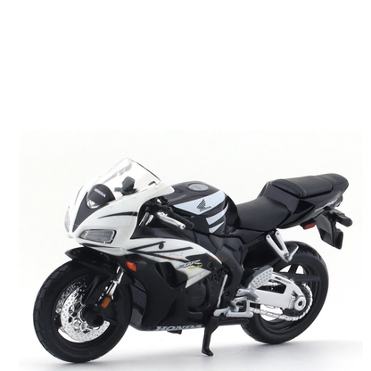 Maisto 1:18 Scale Honda CBR1000RR - Motorbike diecast model for Collectors 14+ Years