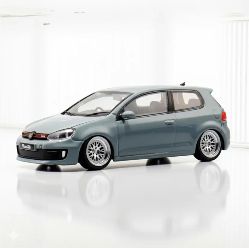 Maxwell  1:64 GOLF GTI MK6 BBS Grey Diecast Car Model