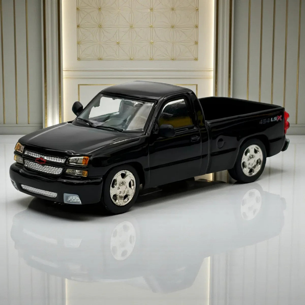 PARA64 1:64 (2006) Chevrolet Silverado Single Cab Victory Black- Diecast Car Model