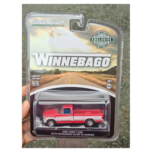 GreenLight Winnebago Exclusive 1995 Ford F-250 with Winnebago Slide-In Camper 1:64 Diecast Model