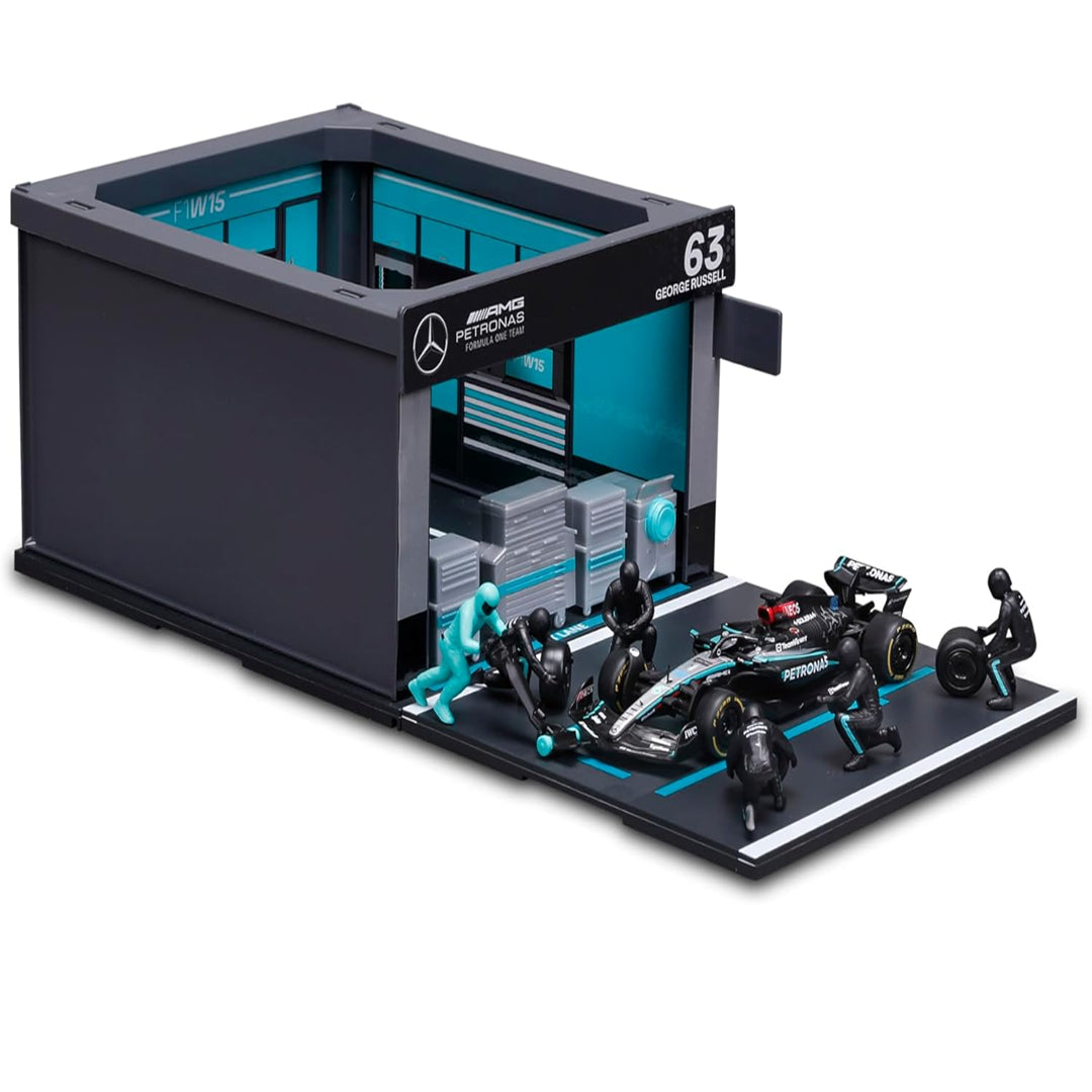 Bburago Pit Pass F1 Diorama Playset Mercedes-AMG Petronas W15 1:43 with 6 Figurines