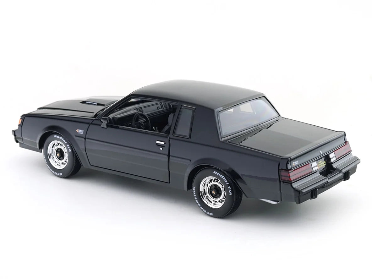 Maisto 1:18 Scale 1987 Buick Grand National Black Special Edition Diecast Collectible Car