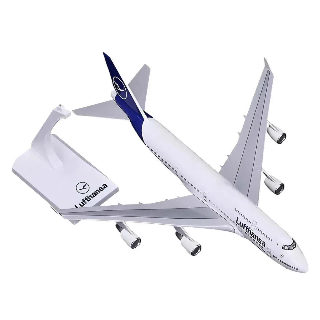 Diecast Collectible 1:250 Scale Model Airplane With Light & Sound – Lufthansa 747-400 Kiel - Jaiman Toys