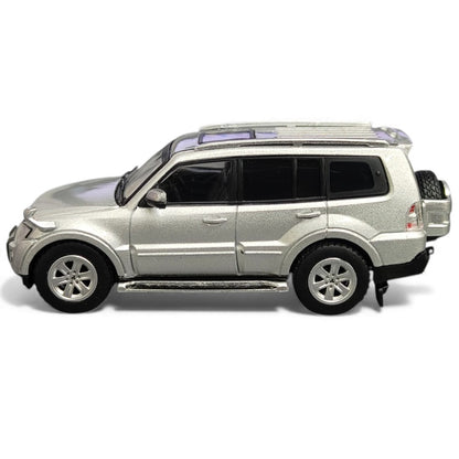 SHADOW PRO 1:64 Pajero V97 – Silver | Premium Diecast SUV Model