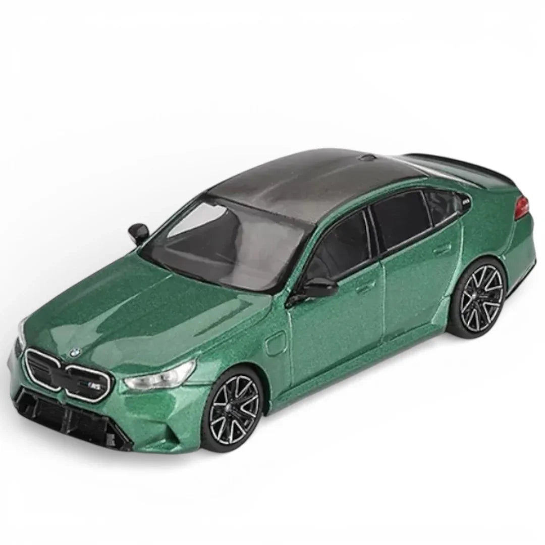 Mini GT 1:64 BMW M5 Isle of Man Green + Mazda RX-7 Re-Amemiya 20B NA 3-Rotor – 7 Ama-San Go | Die-Cast Duo Set